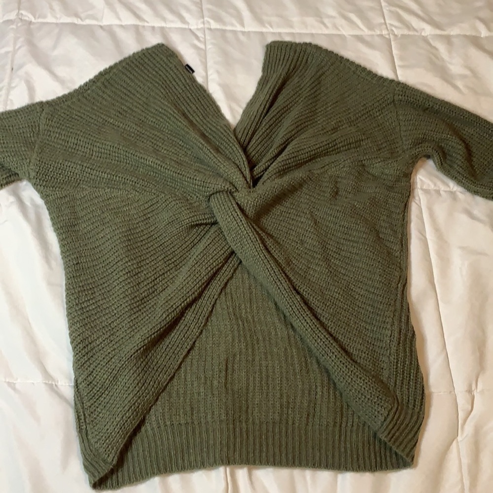 Open back sweater - Picture 2 of 3